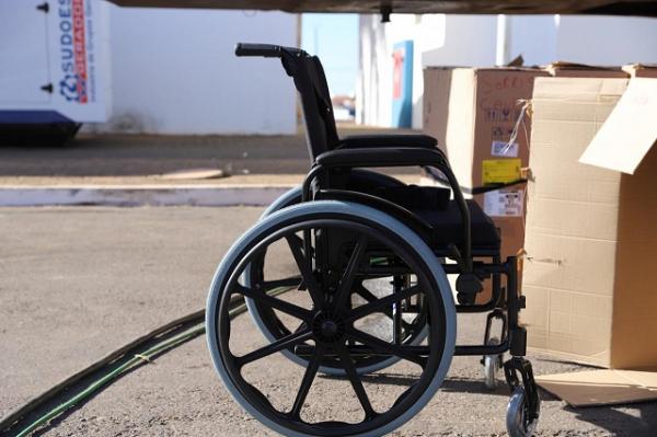 Sorriso: 28 órteses e 22 cadeiras de rodas são distribuídas para pacientes com mobilidade reduzida